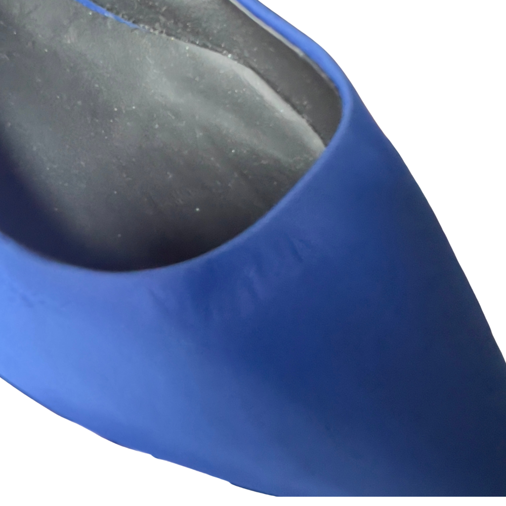 Theory Carmen Kitten Slingback Heel