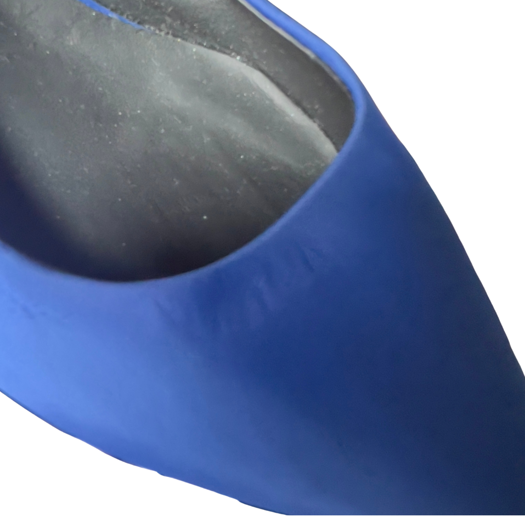 Theory Carmen Kitten Slingback Heel