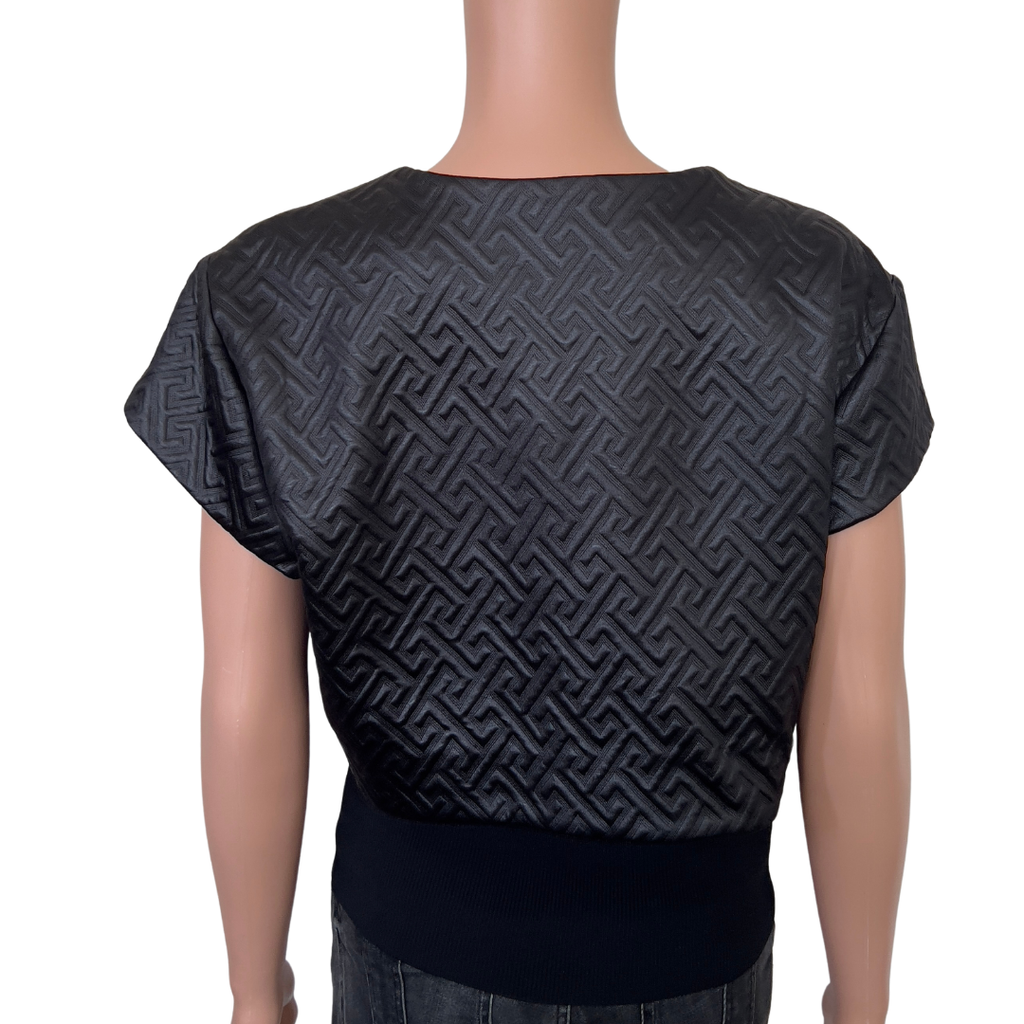 Natori Geometric Shrug