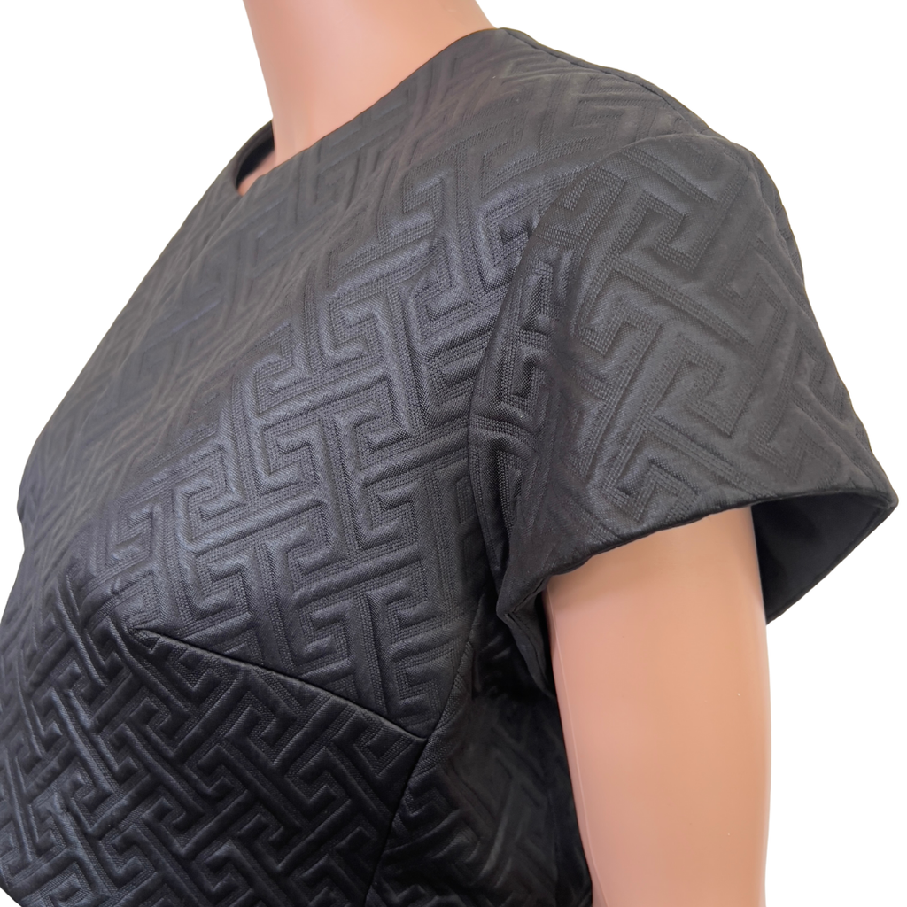 Natori Geometric Shrug